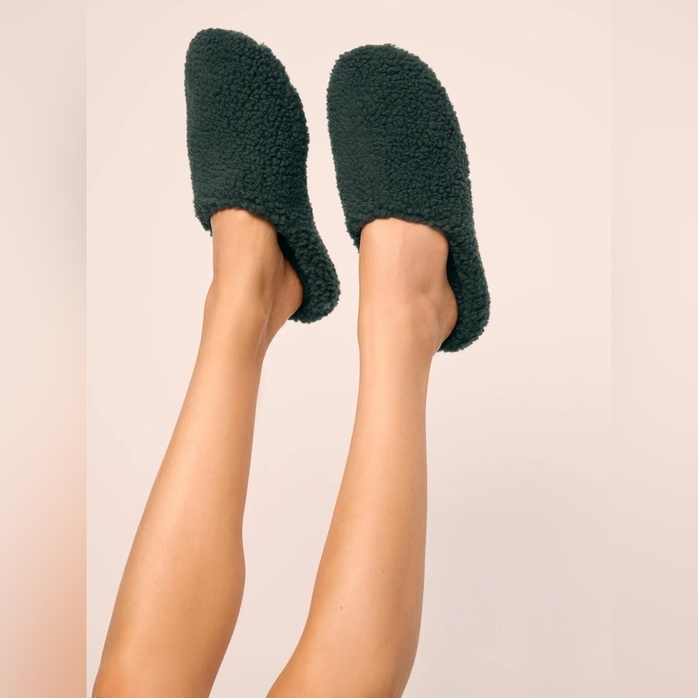 Eberjey Sherpa Slipper - Pine - Size: 6/7 - NWOT